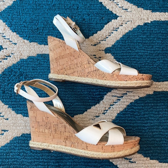 GUESS WHITE CORK ESPADRILLE WEDGE SANDALS - Picture 2 of 7